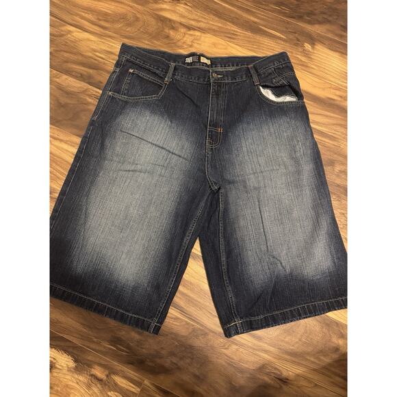 Vintage Y2K South Pole Shorts Blue Faded Baggy Denim Jean Shorts Size 42 Skate - Picture 1 of 3